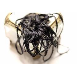 tricotine noire et or