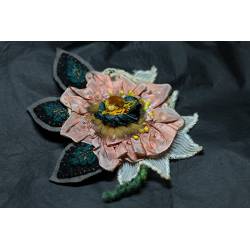 Pièce Unique Broche Pivoine 4