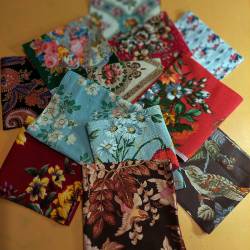 pochette de tissus anciens Vers Les Beaux Jours N°3
