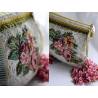 Pièce Unique trousse roses tapissées